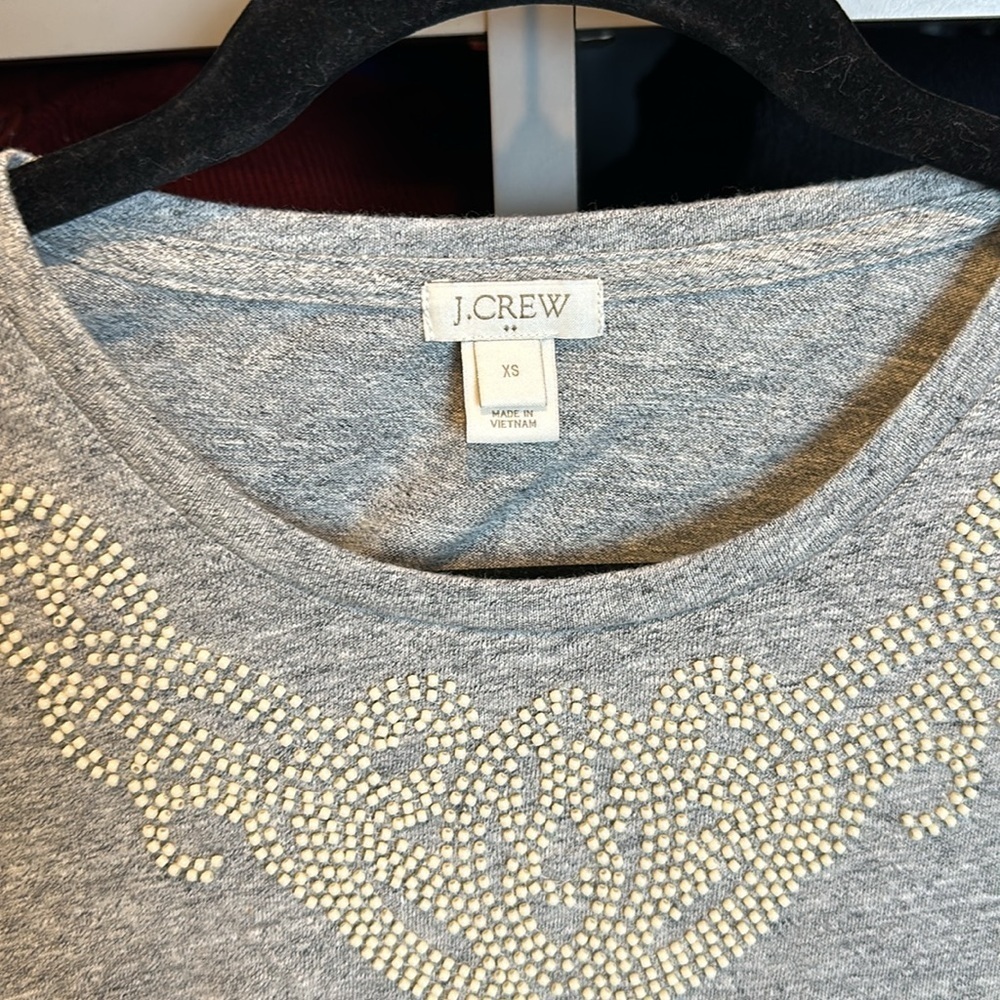 J Crew gray with bead detail short sleeve scoop neck top size XS​ - Picture 2 of 3